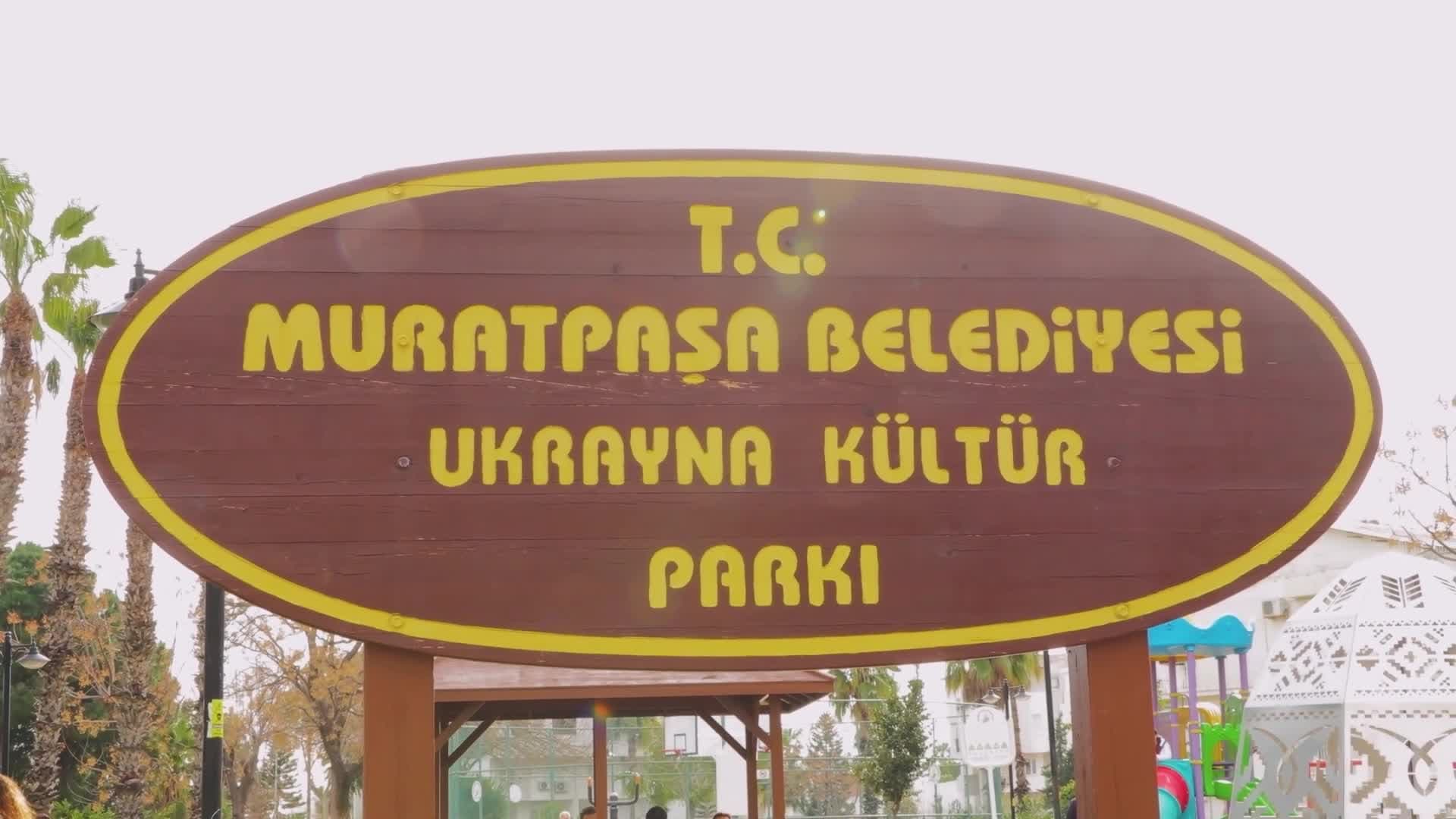 Muratpaşa Belediyesi Ukrayna Kültür Parkı, Kievli öğrencilerin tasarımlarıyla ye