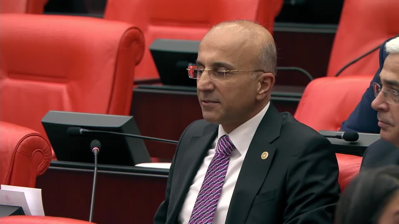 CHP’li Aşkın Genç: “Ağız ve diş sağlığında kriz var, 22 milyon randevu, sadece 5