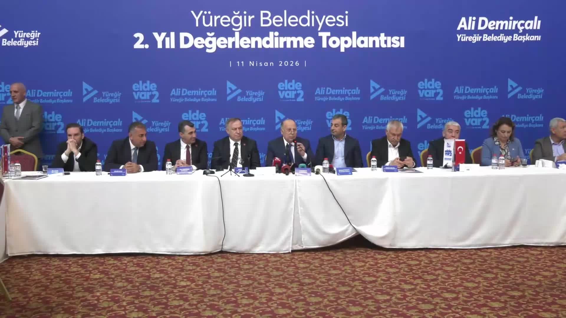 Yüreğir Belediyesi 2'nci Yıl Değerlendirme Toplantısı... Burhanettin Bulut: "Bu