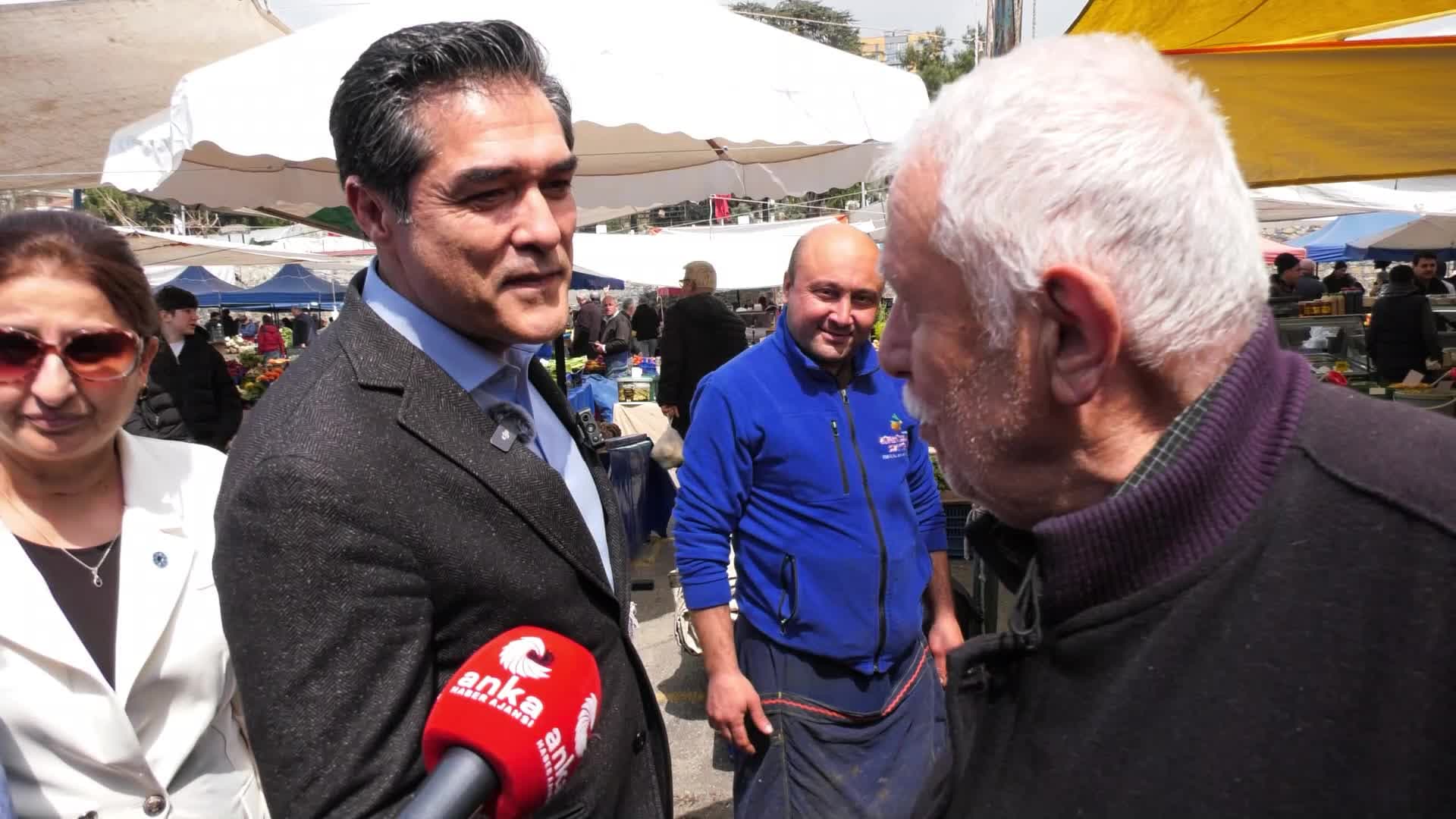 Pendik pazarında pahalılığa isyan eden vatandaşlar iktidar mensuplarını alışveri