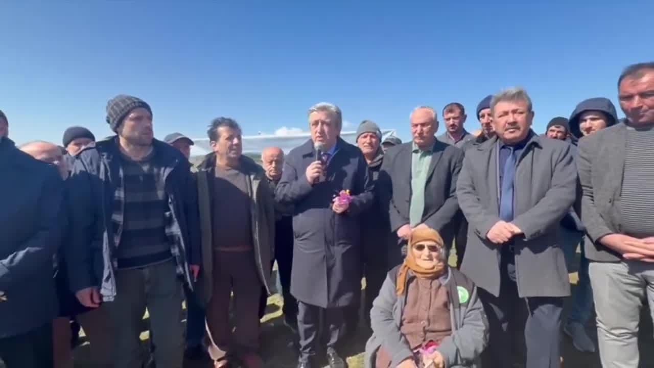 Samsun'da 3 köyün su ihtiyacını karşılayan yayla gölünün enerji santrali çalışmaları sırasında kurutulduğu bildirildi