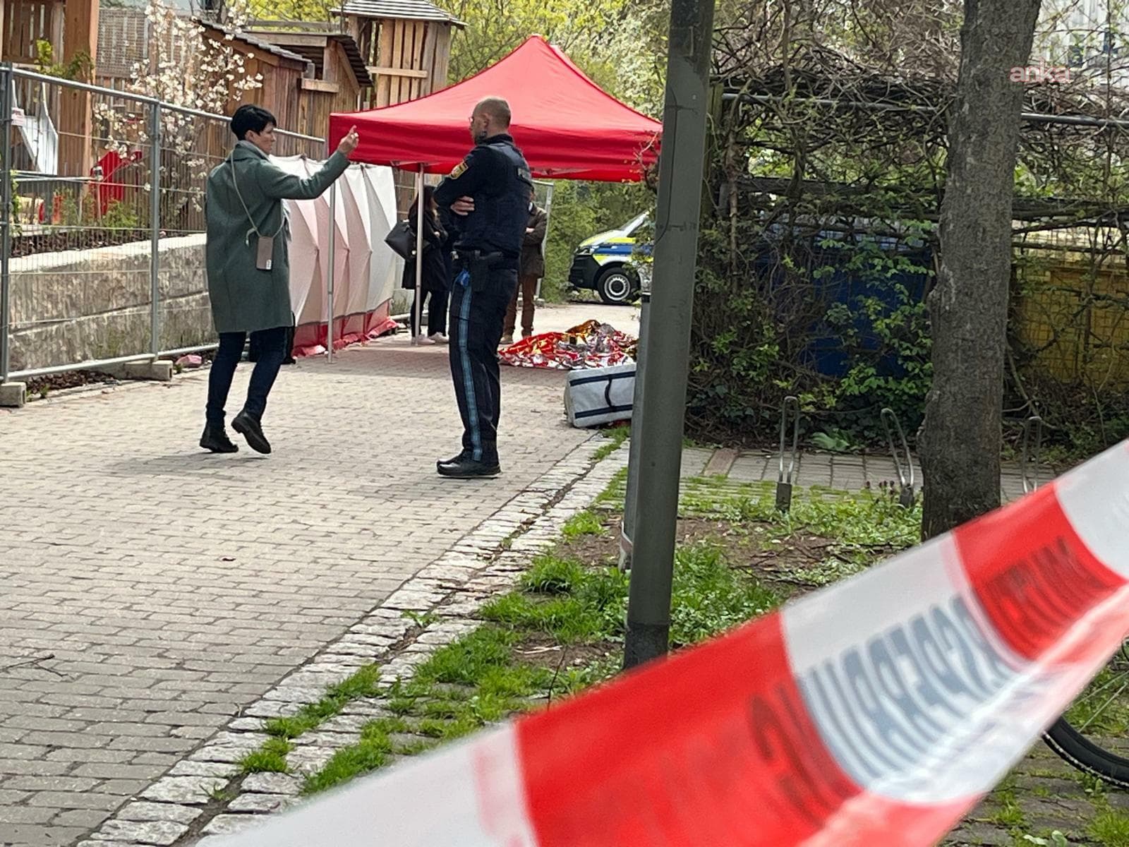 Almanya’nın Erlangen kentinde iki Türk komşu arasındaki kavgada bir kişi hayatın