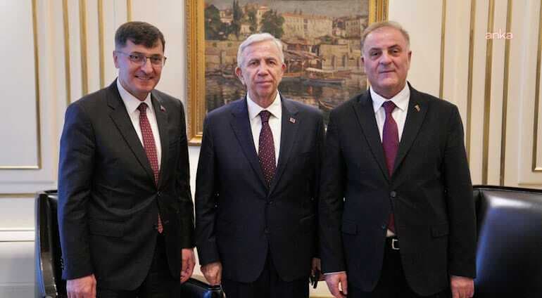 Kütahya Belediye Başkanı Kahveci, Nuri Aslan ve Mansur Yavaş ile bir araya geldi