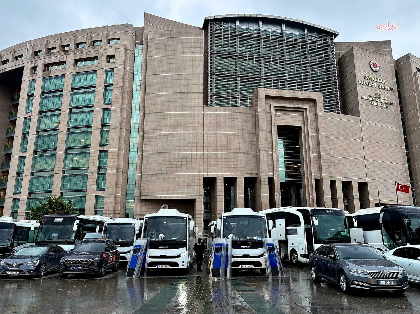 Adalet Bakanı Gürlek, “casusluk iddianamesi kabul edildi” dedi, ancak aylık tutu