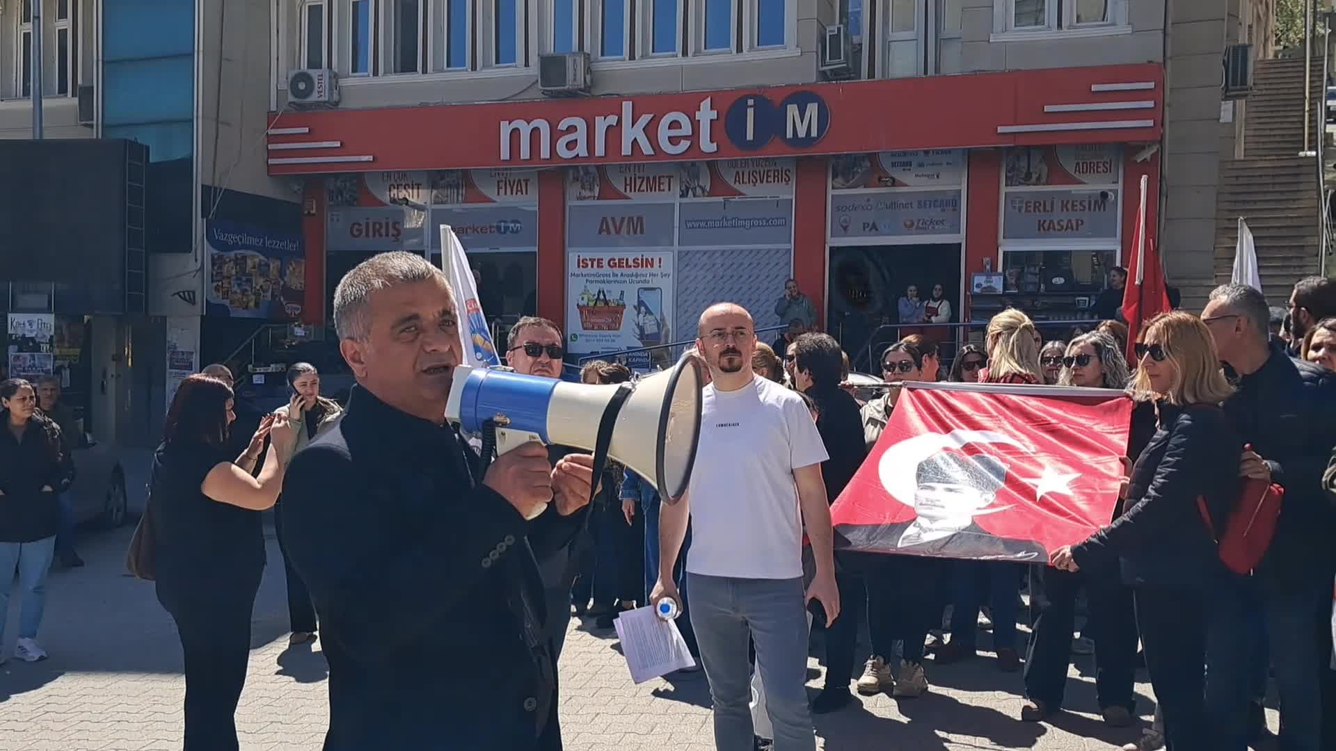 Artvinliler eğitimde şiddete karşı sokaklara çıktı: "Sorumluluğu olan bakan isti