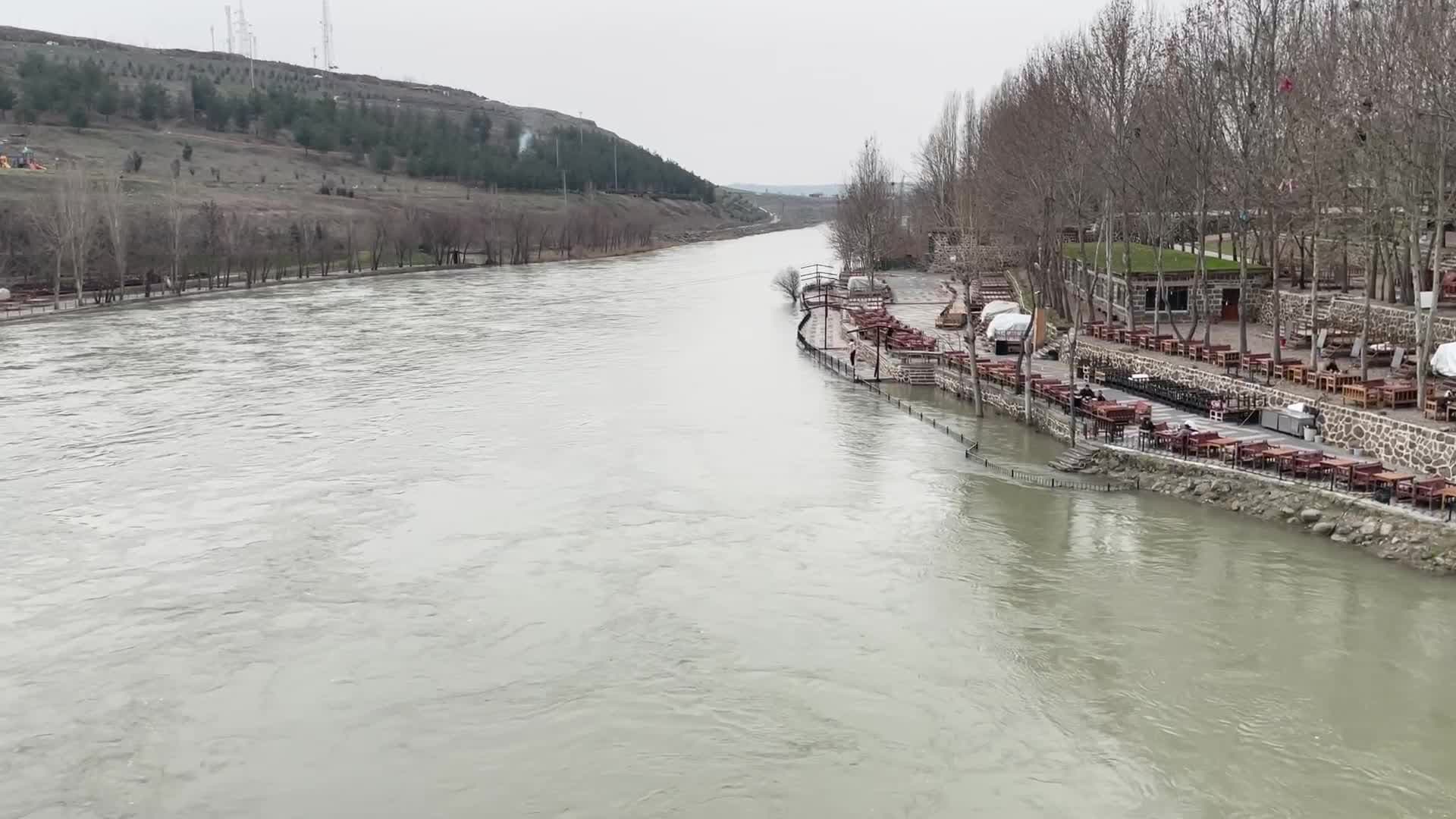 Diyarbakır’da barajlarda kontrollü tahliye: Valilik, nehir yatakları ve baraj çe