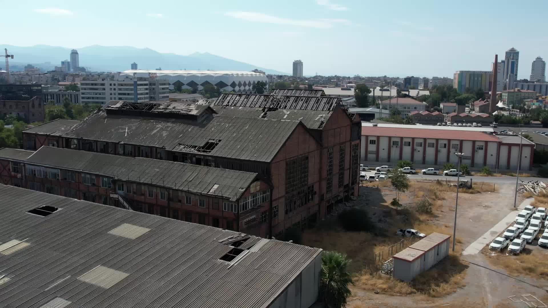 İzmir’de Elektrik Fabrikası alanına ilişkin imar planı değişikliğine CHP’li Güç'ten tepki... "AKP'nin siyasi anlayışının bir yansıması"