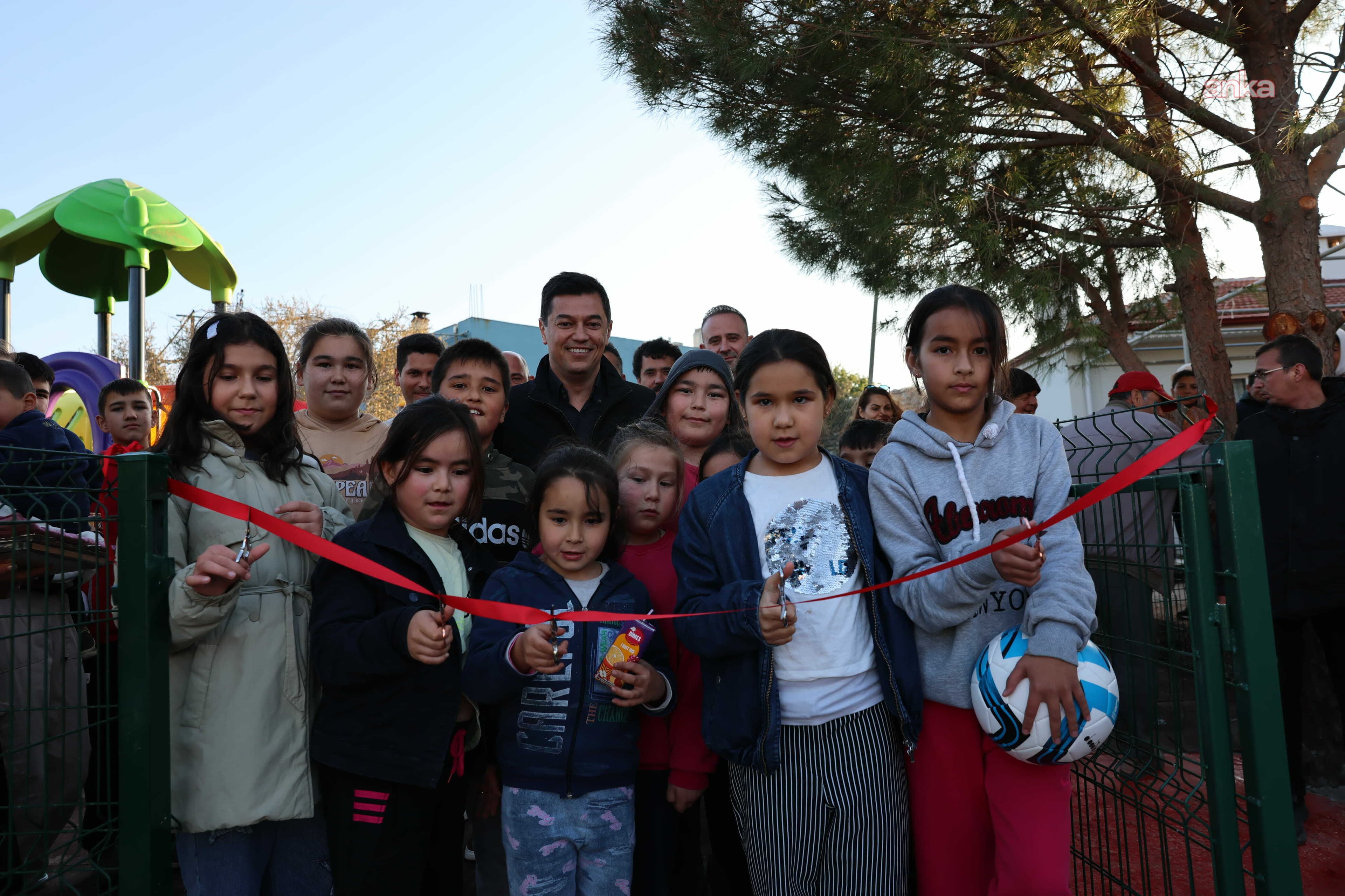 Marmaris Belediyesi, Taşlıca'da çocuk oyun parkını hizmete açtı