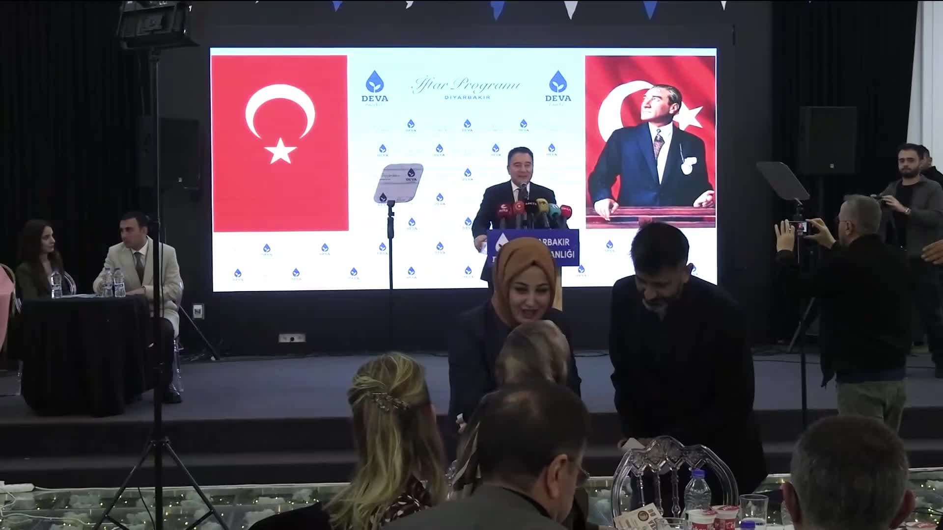 DEVA Partisi Genel Başkanı Babacan: İran’ın bölgedeki ülkeleri hedefleyen saldırıları kabul edilemez