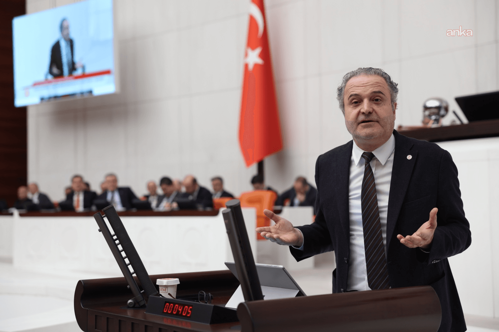 EMEP'li Bayhan'dan Milli Eğitim Bakanı Yusuf Tekin’e Türkiye’de yükseköğretim al