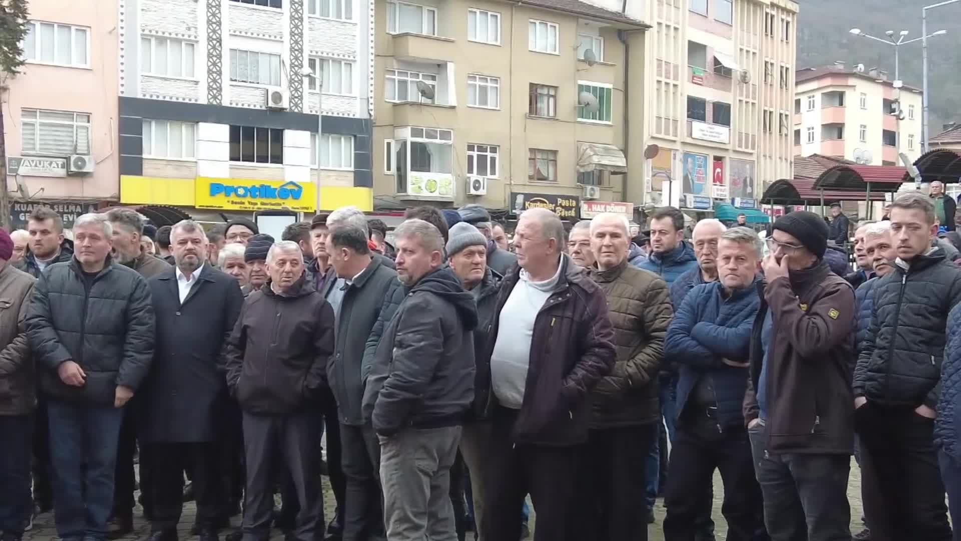 Karabük’te orman köylüleri yetersiz ücretlere karşı eylem yaptı