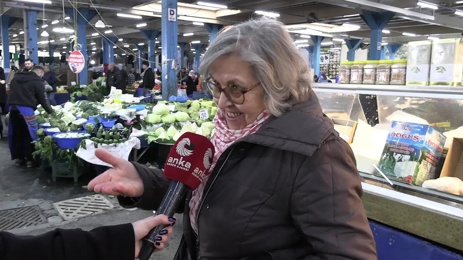 Bayram ikramiyesine sıfır zammı ANKA'ya değerlenen emekliler: Bayram yine boş geçecek... 2010 dediler, 2011 dediler, 2012, 2013, 2026'ya geldik... Çöküş yaşıyoruz... Hastaneye gidiyoruz kuyruklar, ilaca para, her şey para, para, para