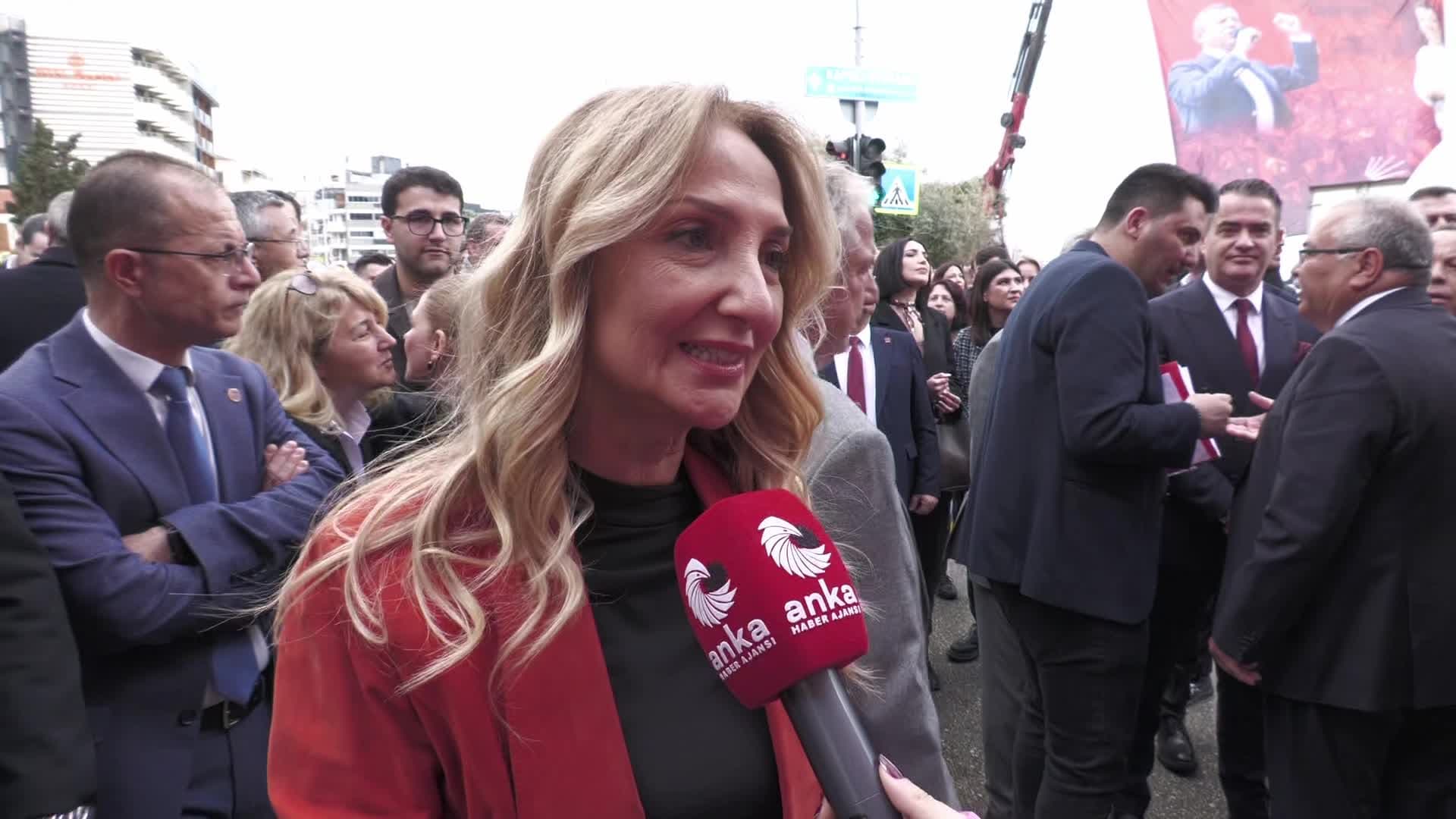 CHP'nin Kuşadası mitingi... Aylin Nazlıaka: "Başkanlarımızı silkelediklerini zan