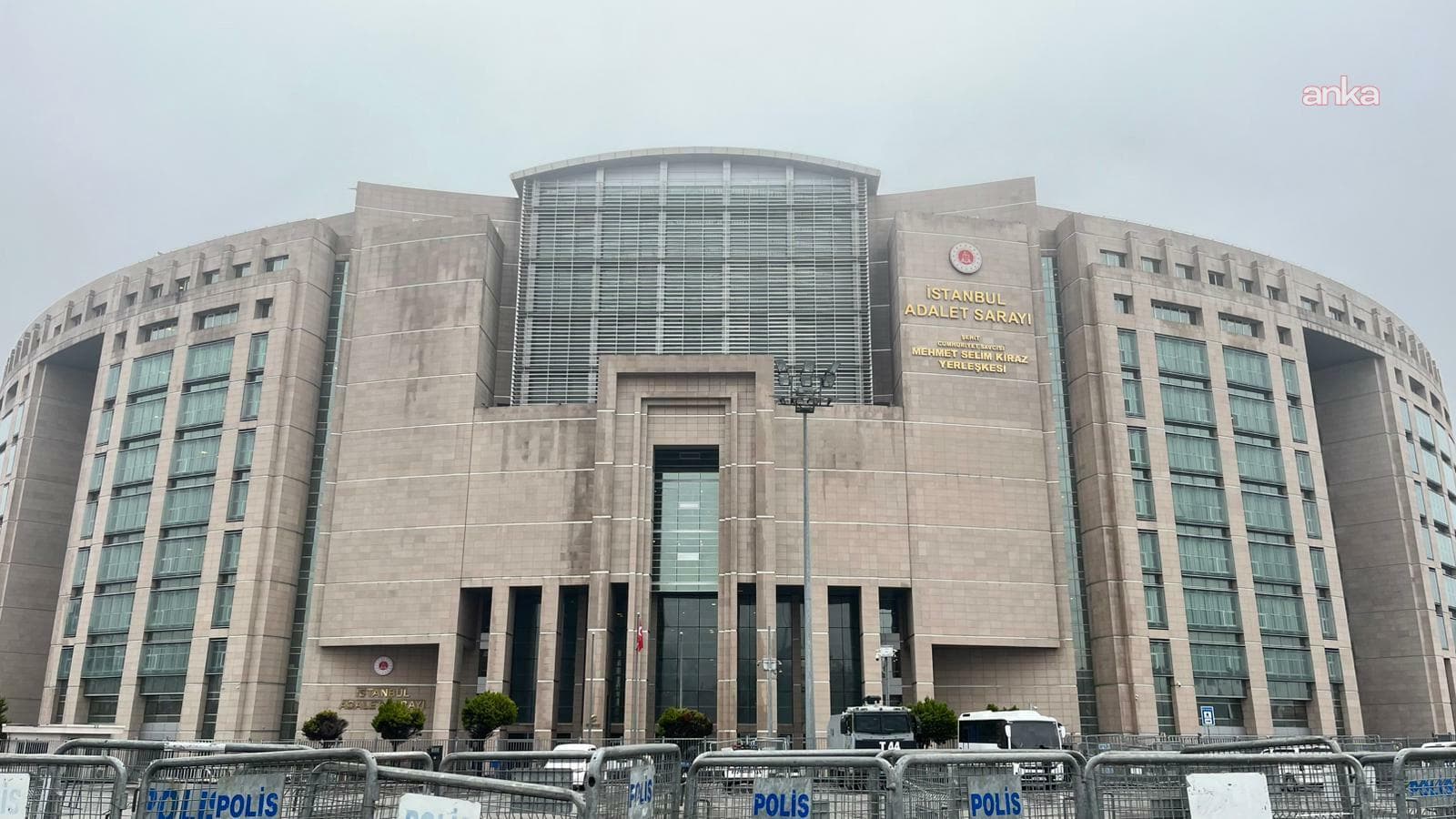 Ünlülere yönelik uyuşturucu operasyonunda Simge Sağın, Melek Mosso ve İlkay Şenc