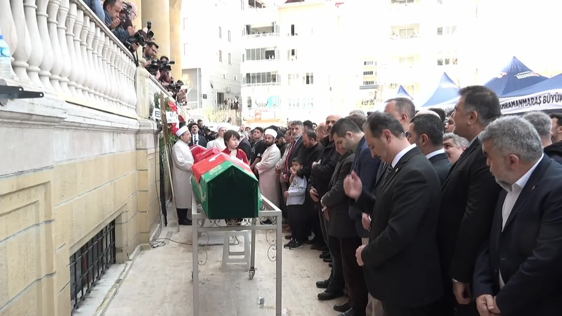 Kahramanmaraş'taki okul saldırısında yaşamını yitirenler son yolculuğuna uğurlan