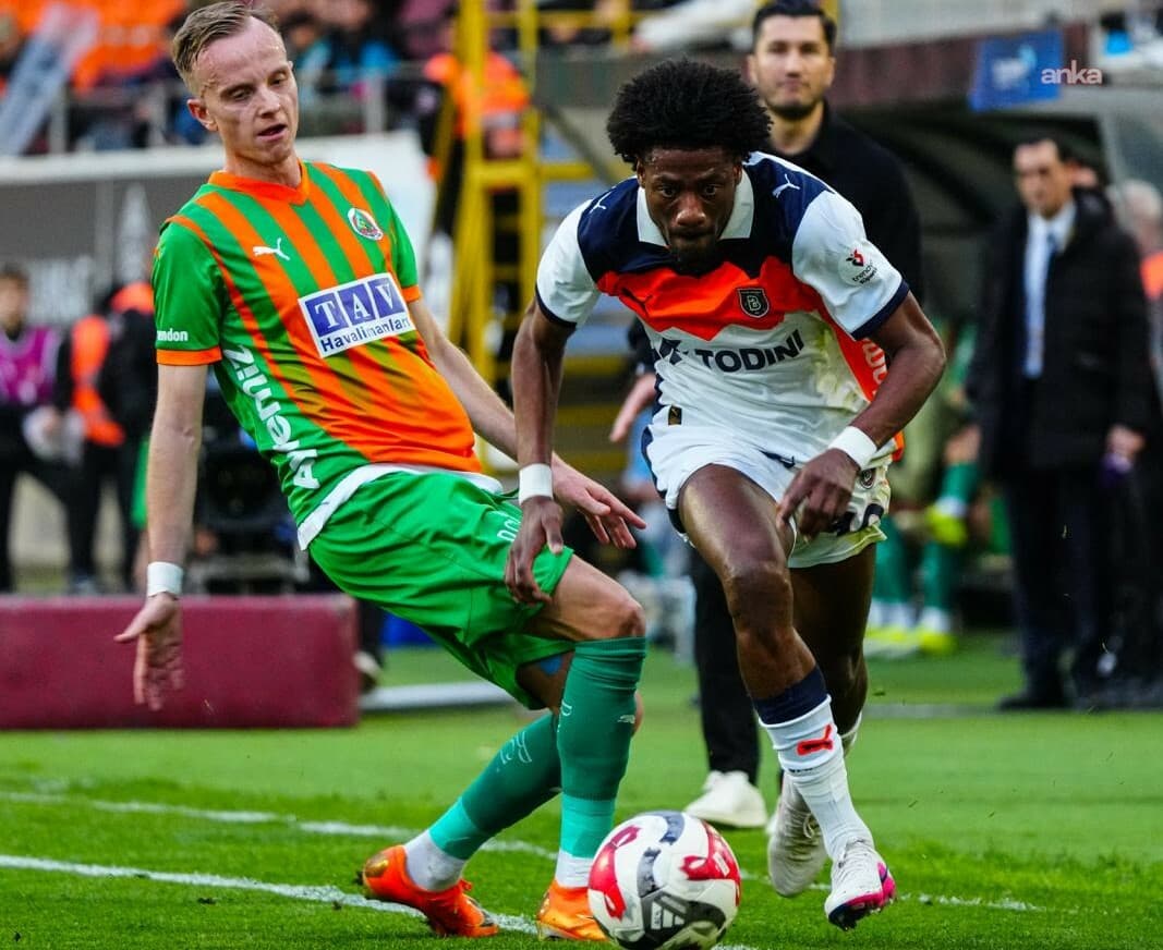 Alanyaspor, Başakşehir’e 2-1 mağlup oldu