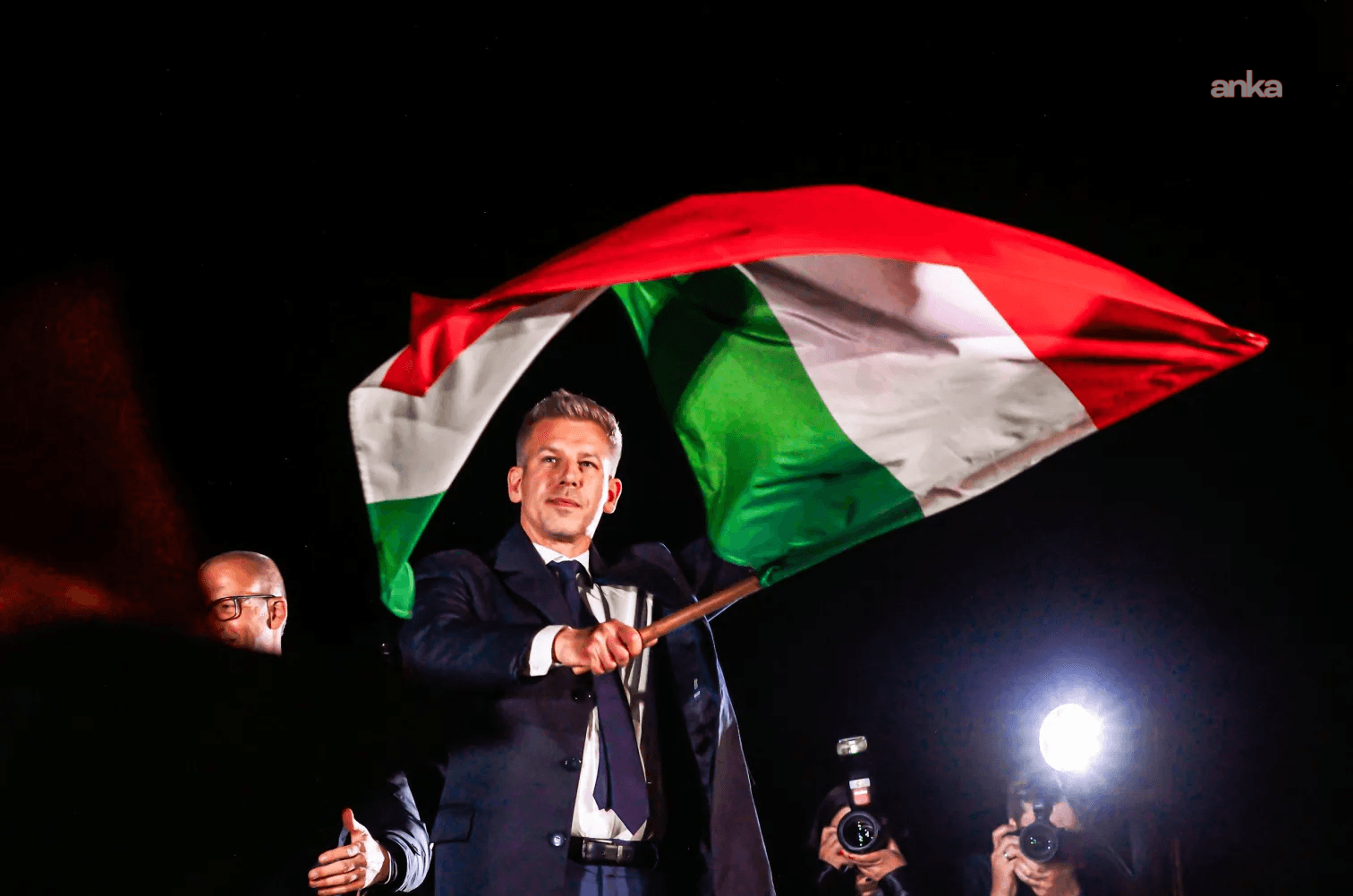 Macaristan'ın yeni Başbakan Magyar: "Başbakanlık Ofisi, Karmeliter Sarayı yerine Parlamento’ya yakın bakanlık binalarından birine taşınacak"