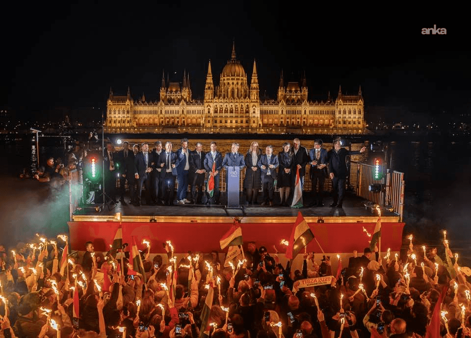 Macaristan seçimlerini kazanan Magyar: "12 Nisan'da Macar halkı, tarih yazdı...