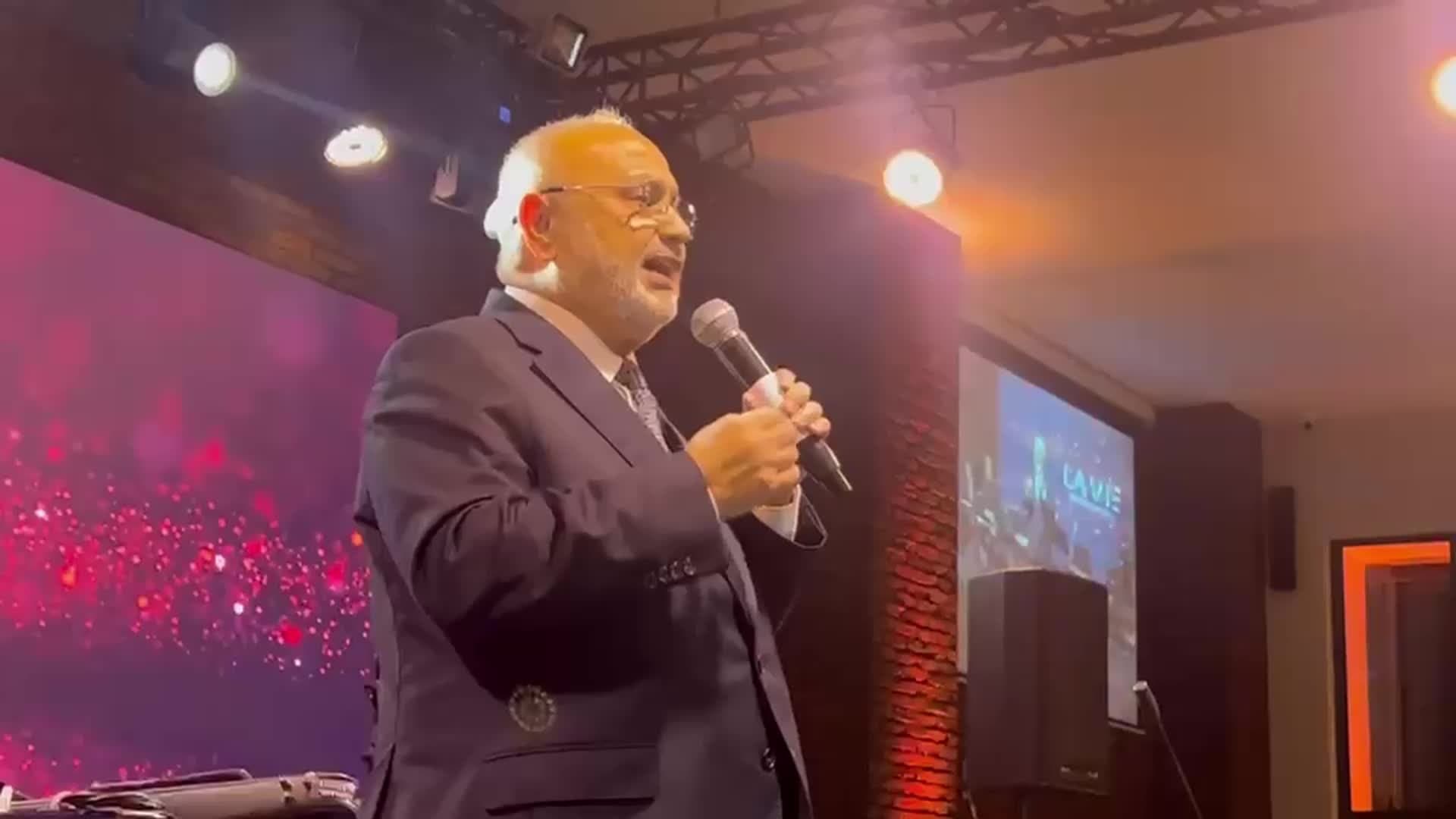 Almanya'da düğüne katılan Şevki Yılmaz'dan gençlere evlilik çağrısı: Müslüman ge