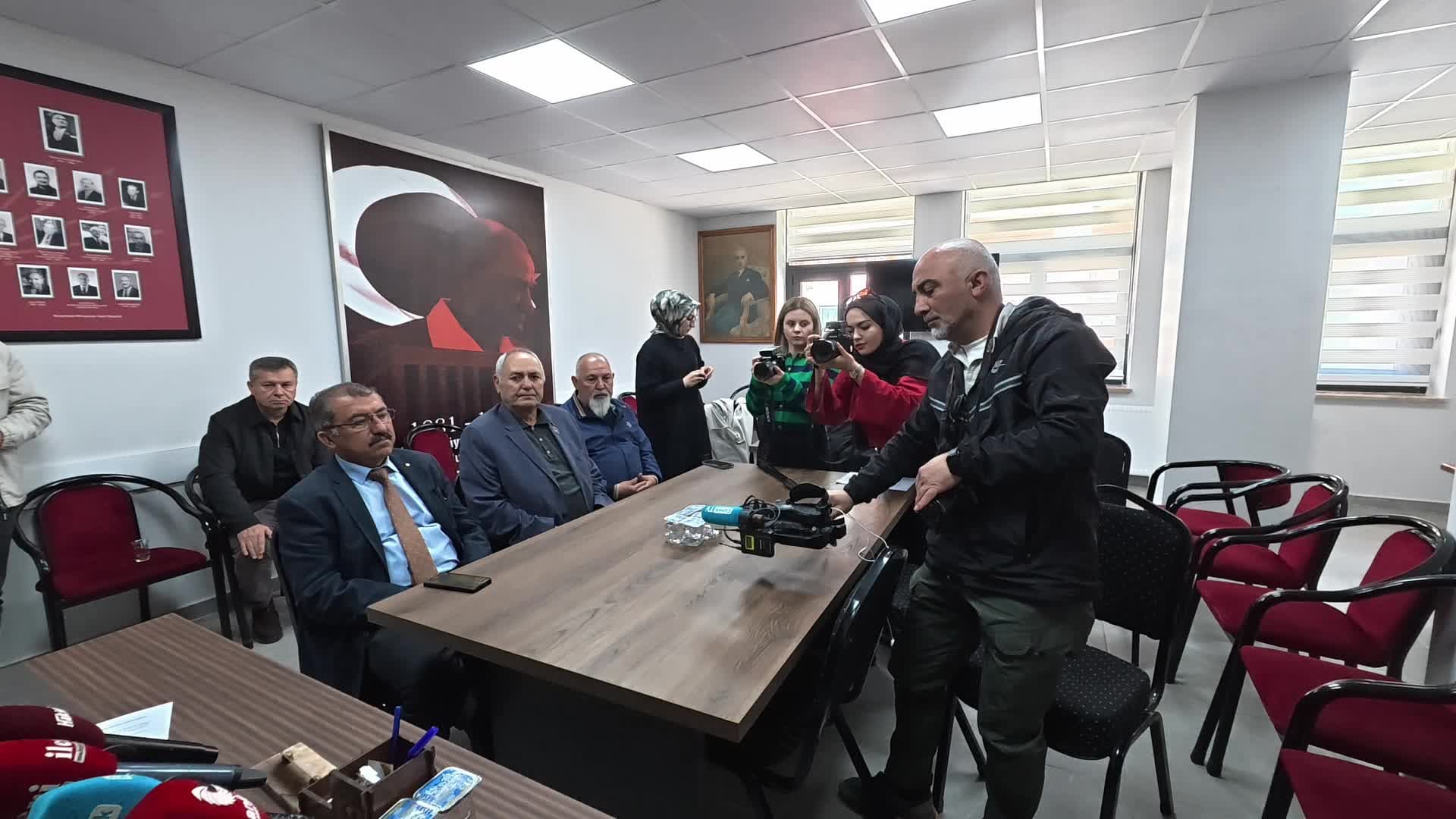 CHP Yozgat İl Başkanı Yaşar: "Derin bir ekonomik krizin yanında demokrasi ve ada